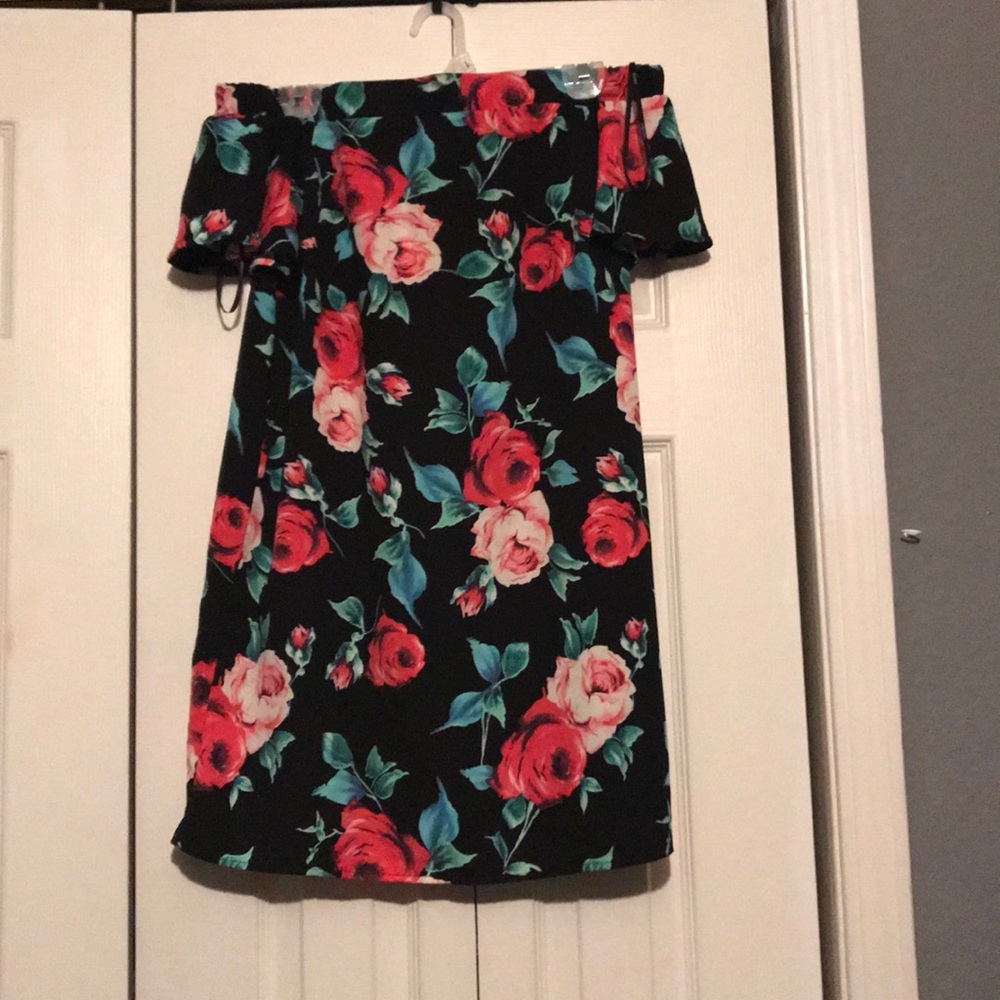 Off - the - shoulder dress
